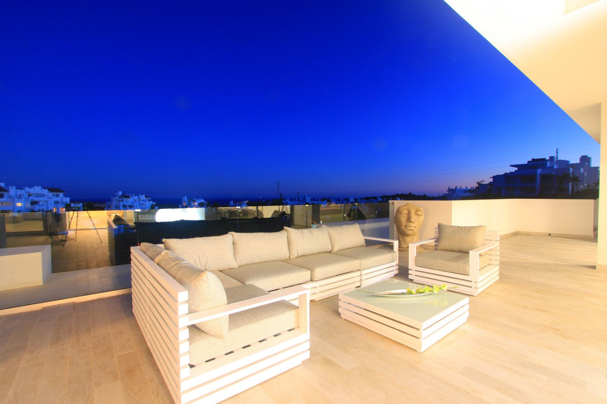3 Bedroom Penthouse in Casares - Photo 23