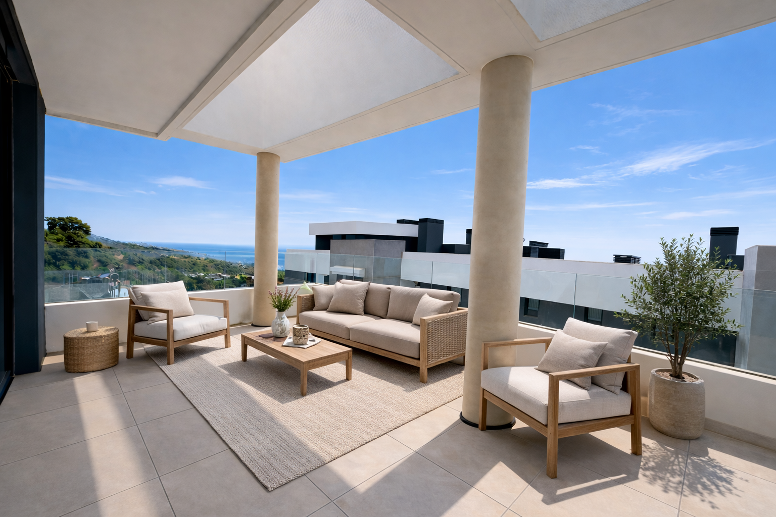 2 Bedroom Apartment in Marbella - Photo 6