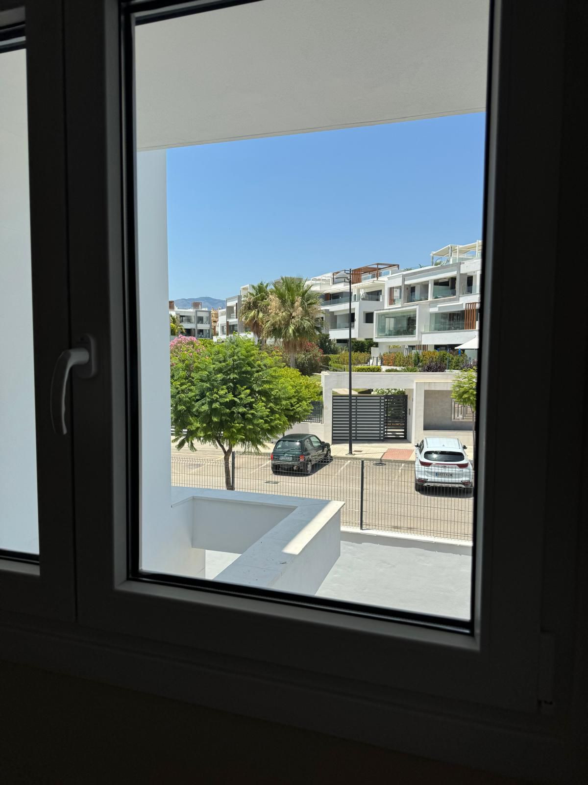2 Bedroom Apartment in Estepona - Photo 20