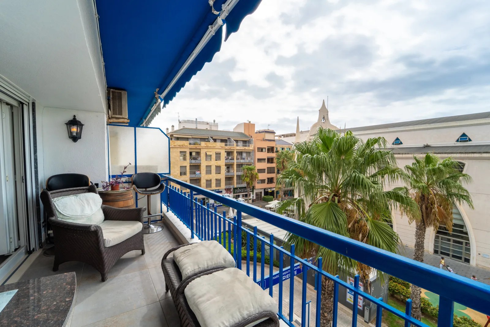 Apartamento com 2 quartos com vista mar em Alicante, Espanha – Foto 21