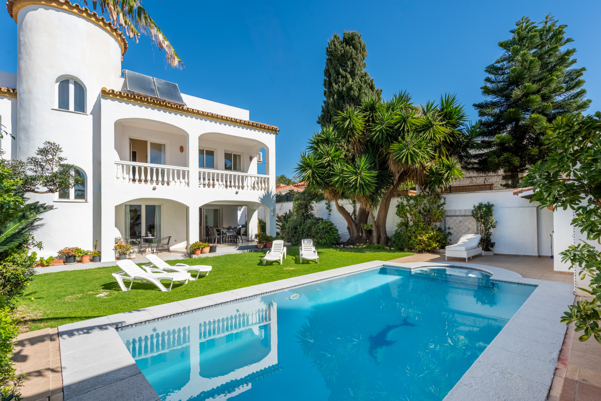4 Bedroom Villa in San Pedro de Alcántara - Photo 30