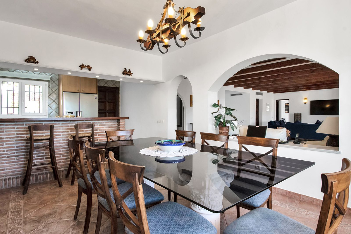 4 Bedroom Villa in San Pedro de Alcántara - Foto 15