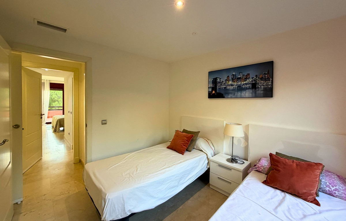 3 Bedroom Apartment in Casares - Photo 27