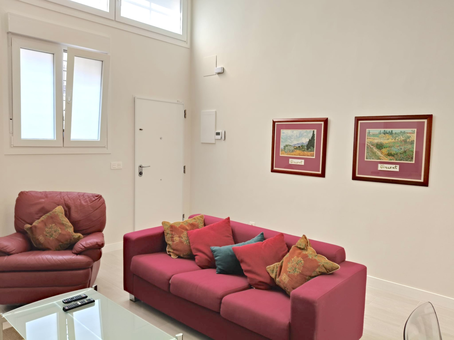2 Bedroom Townhouse in Málaga - Photo 7