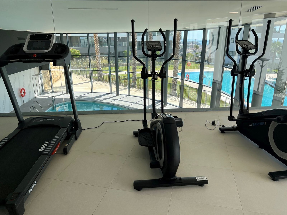 4 Bedroom Apartment in Estepona - Photo 45