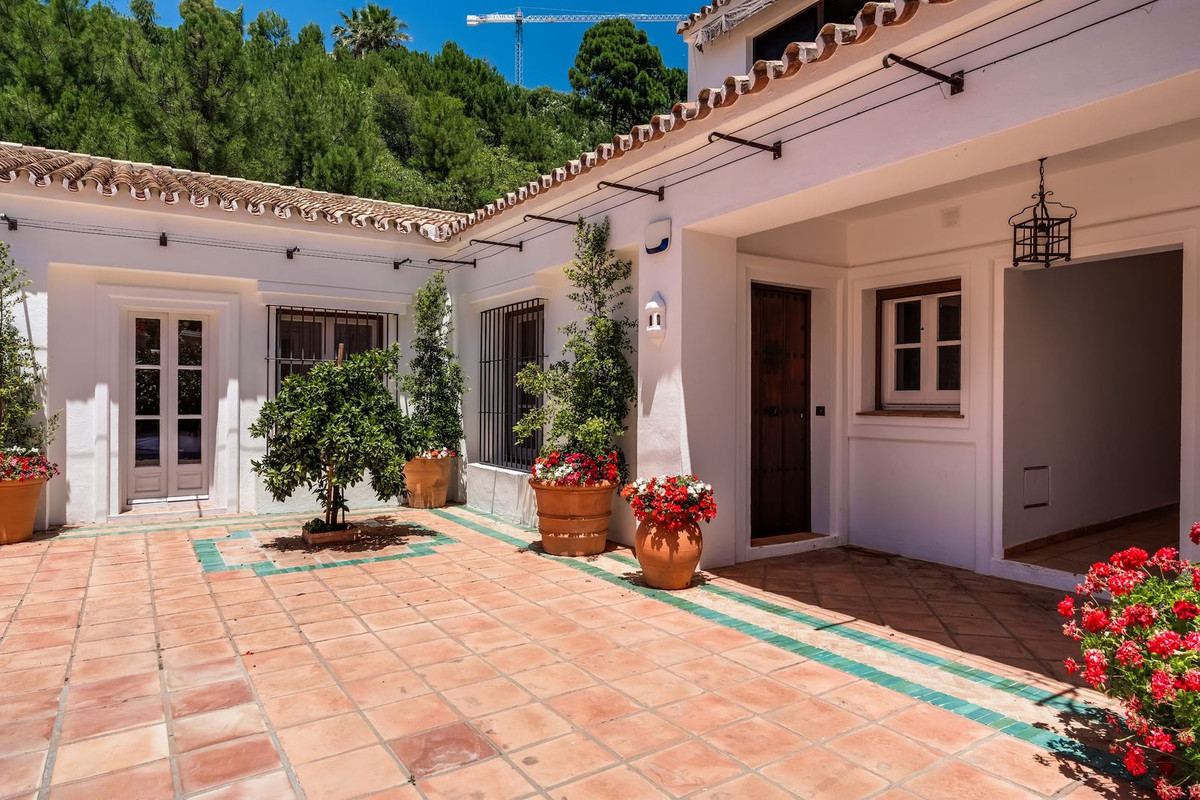 Apartment in La Zagaleta
