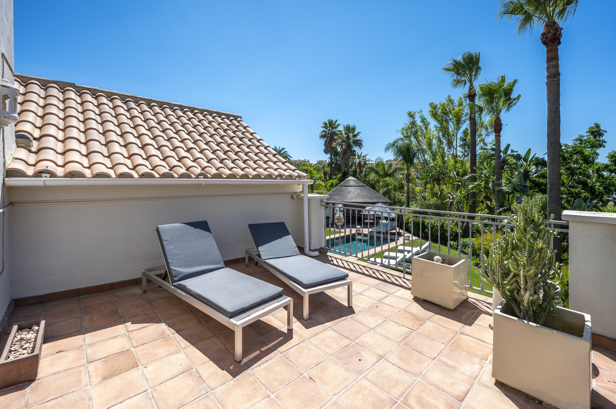 4 Bedroom Villa in Estepona - Foto 25