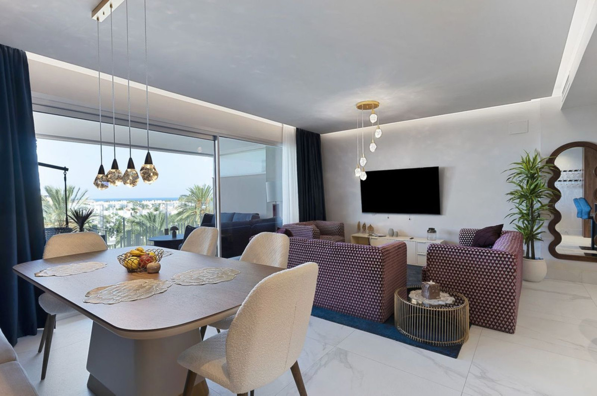 3 Bedroom Apartment in San Pedro de Alcántara - Photo 16