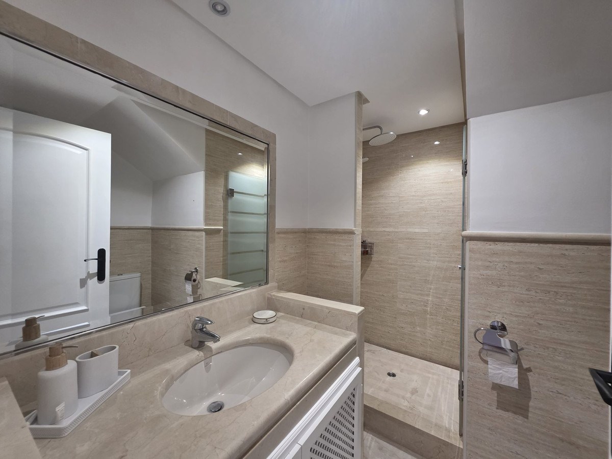 Apartamento com 3 quartos com piscina em Málaga, Espanha – Foto 14