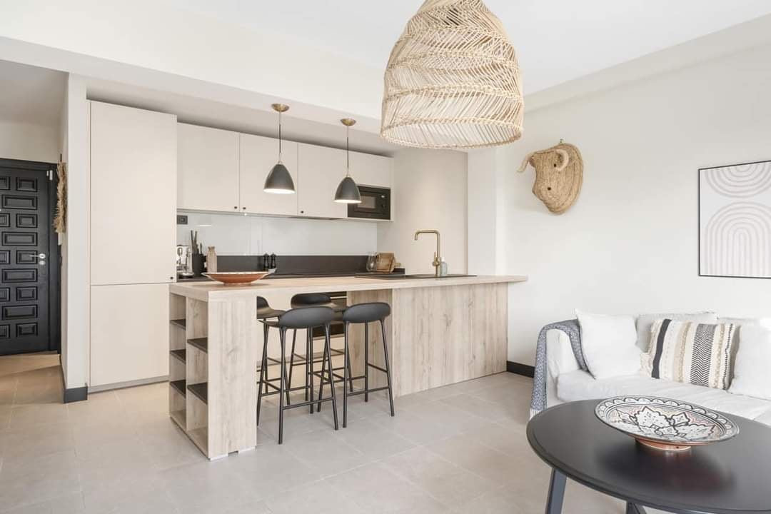 2 Bedroom Apartment in Marbella - Photo 8
