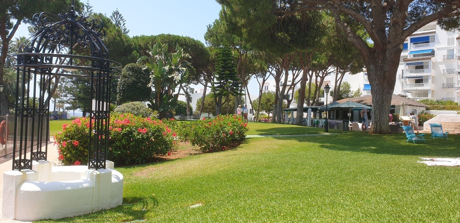 2 Bedroom Apartment in Marbella - Photo 9