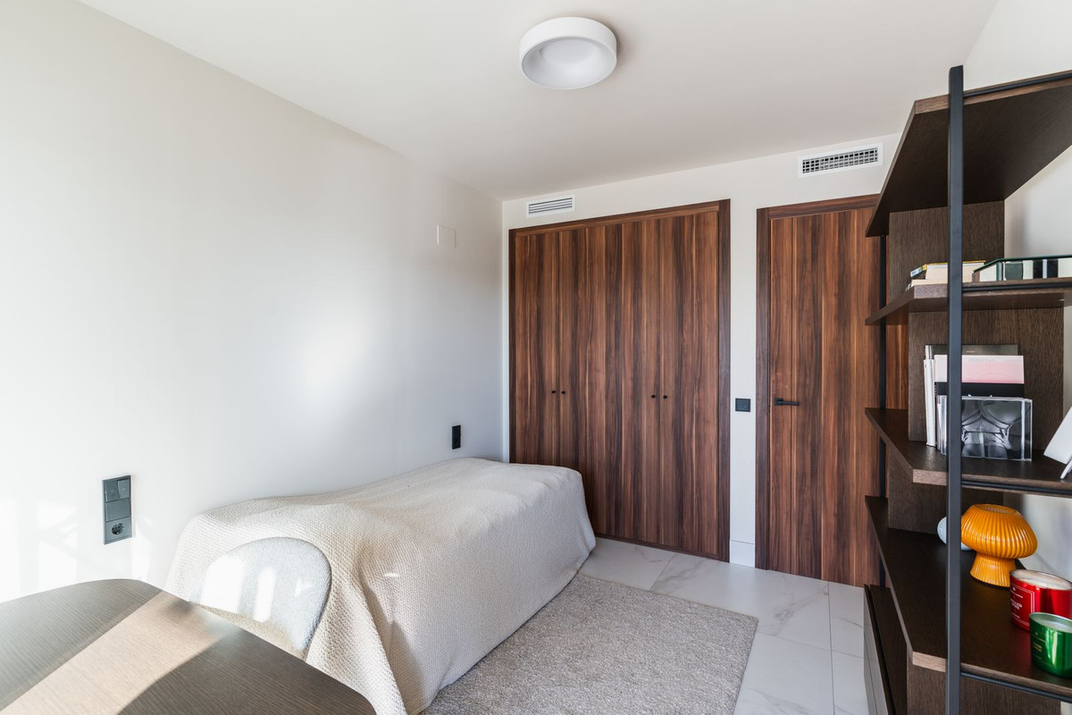 3 Bedroom Apartment in San Pedro de Alcántara - Photo 23
