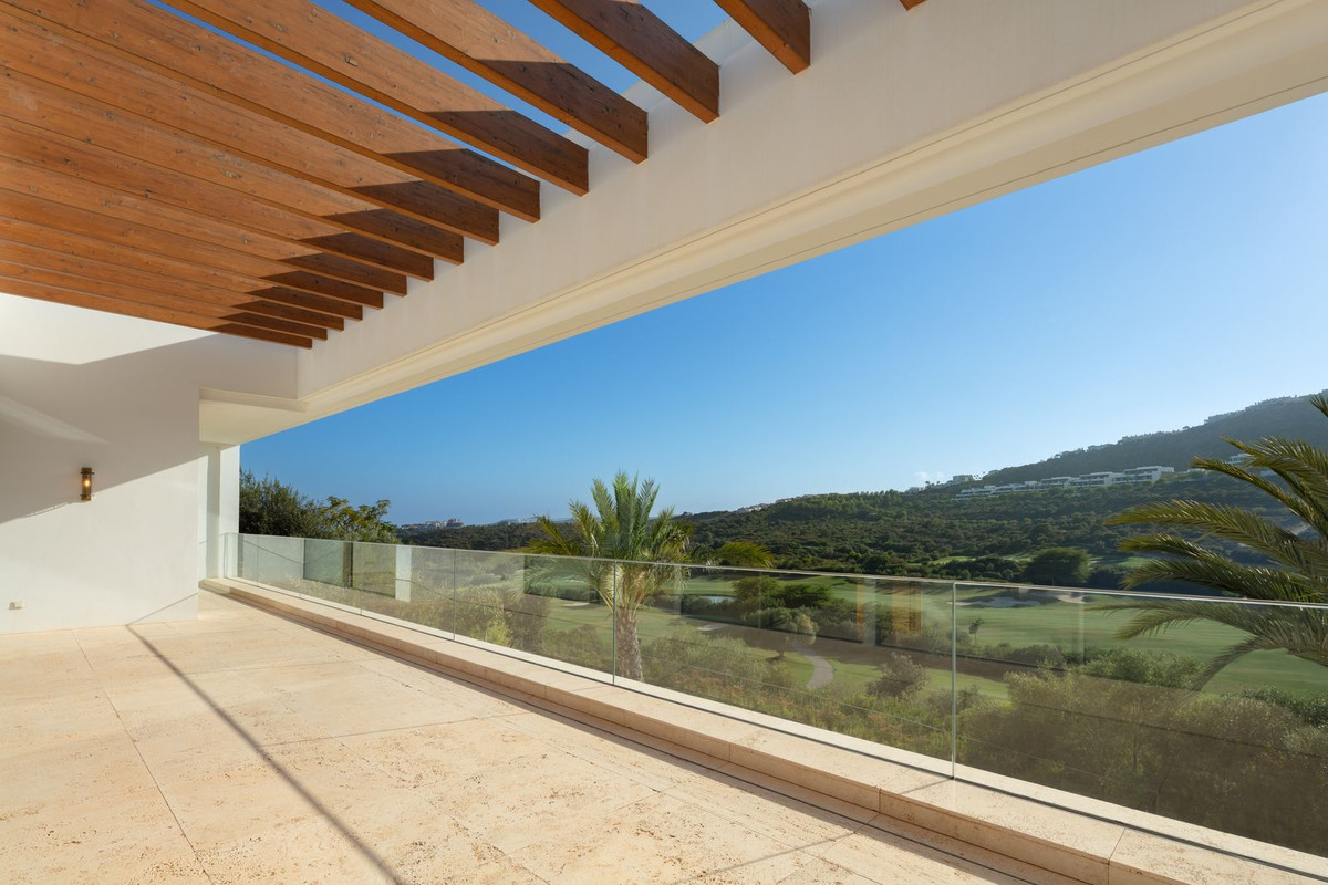 5 Bedroom Villa in Casares - Photo 12