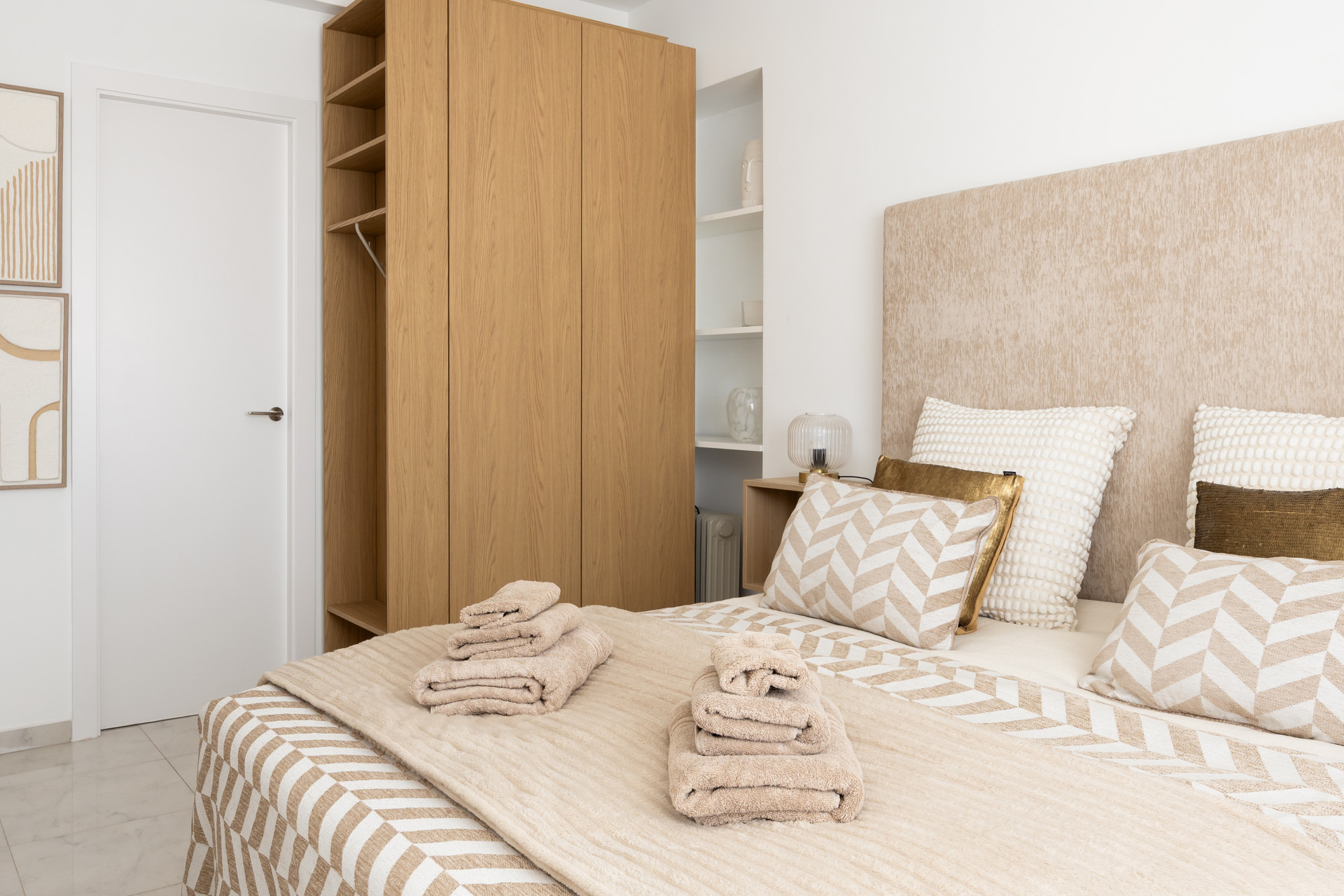 1 Bedroom Apartment in Marbella - Photo 10