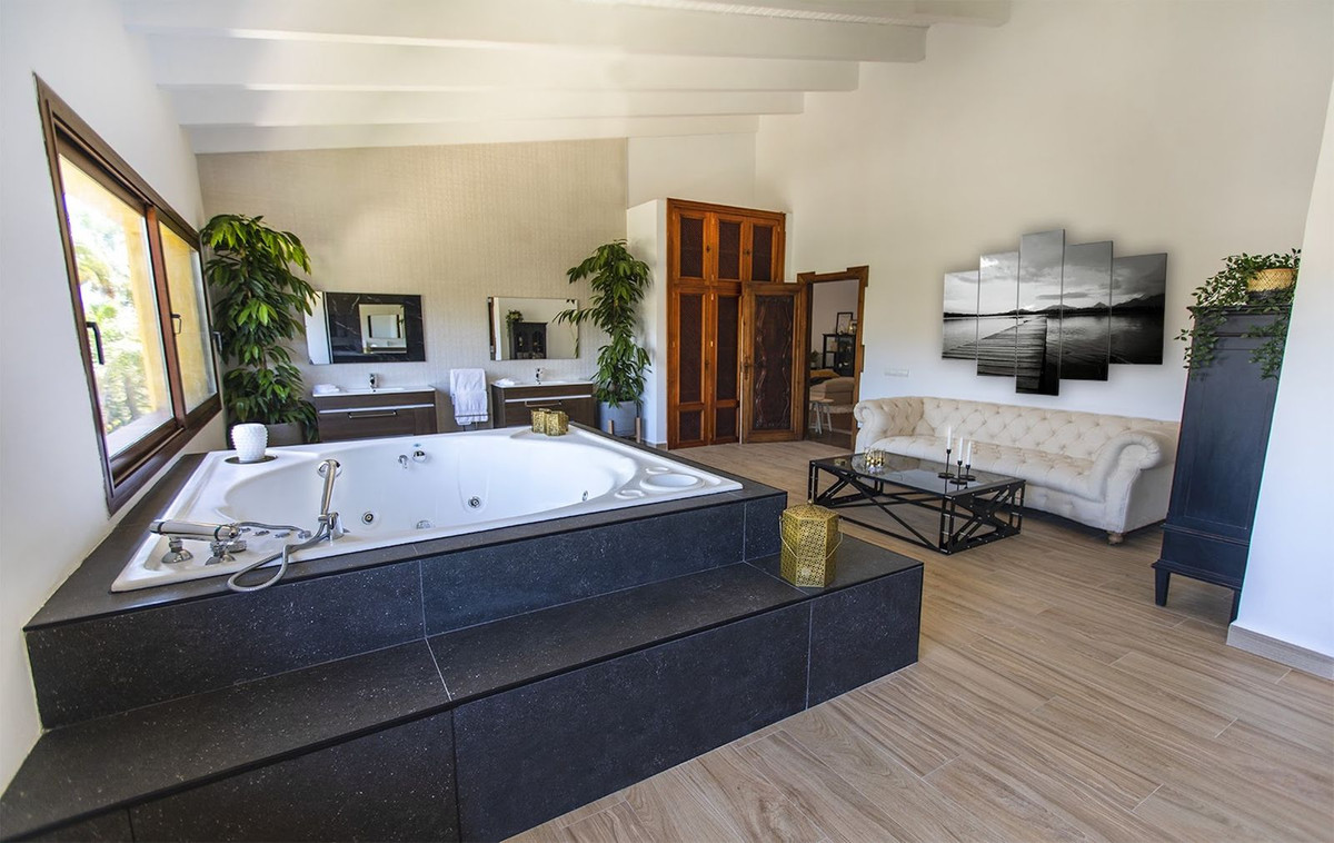 10 Bedroom Villa in Marbella - Foto 8