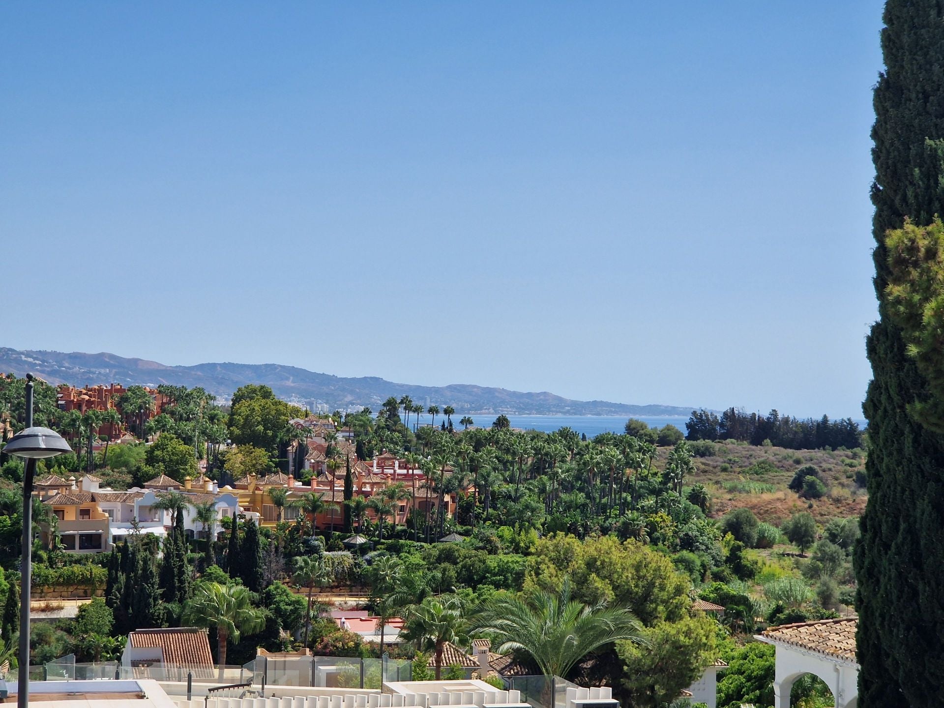 1 Bedroom Apartment in Marbella - Photo 7