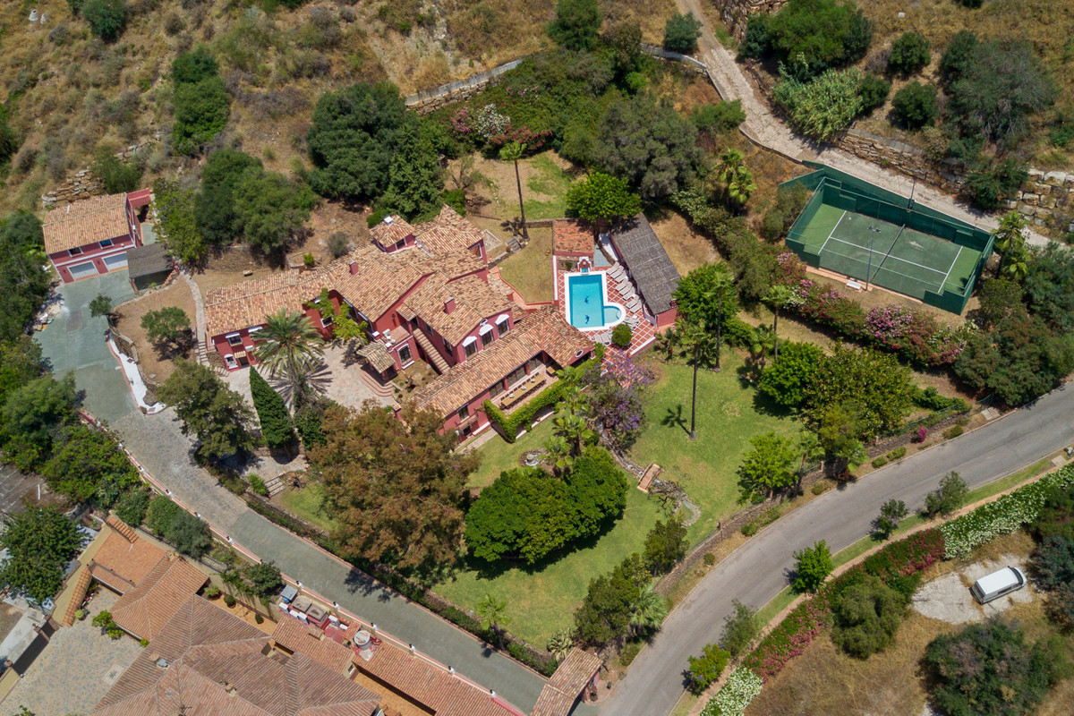 12 Bedroom Villa in Benahavís - Foto 2