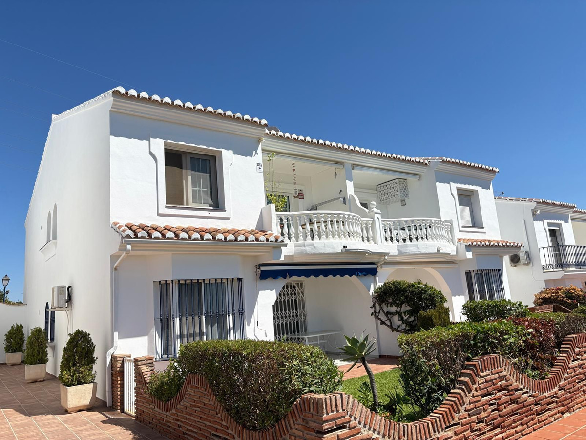 2 Bedroom Apartment in Mijas - Photo 5