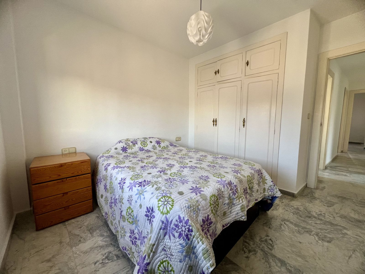 3 Bedroom Apartment in Torremolinos - Photo 15