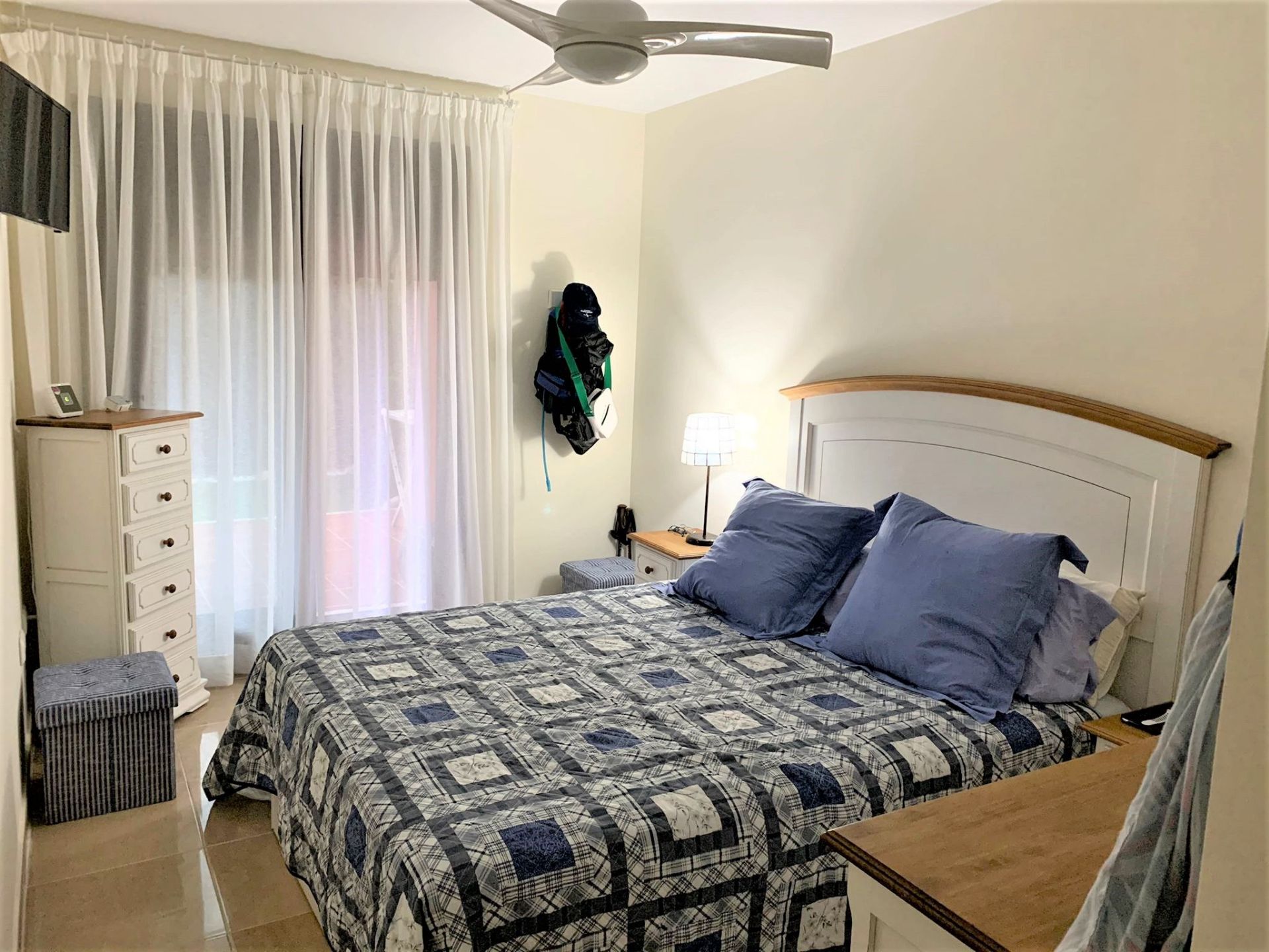 2 Bedroom Apartment in Estepona - Photo 7