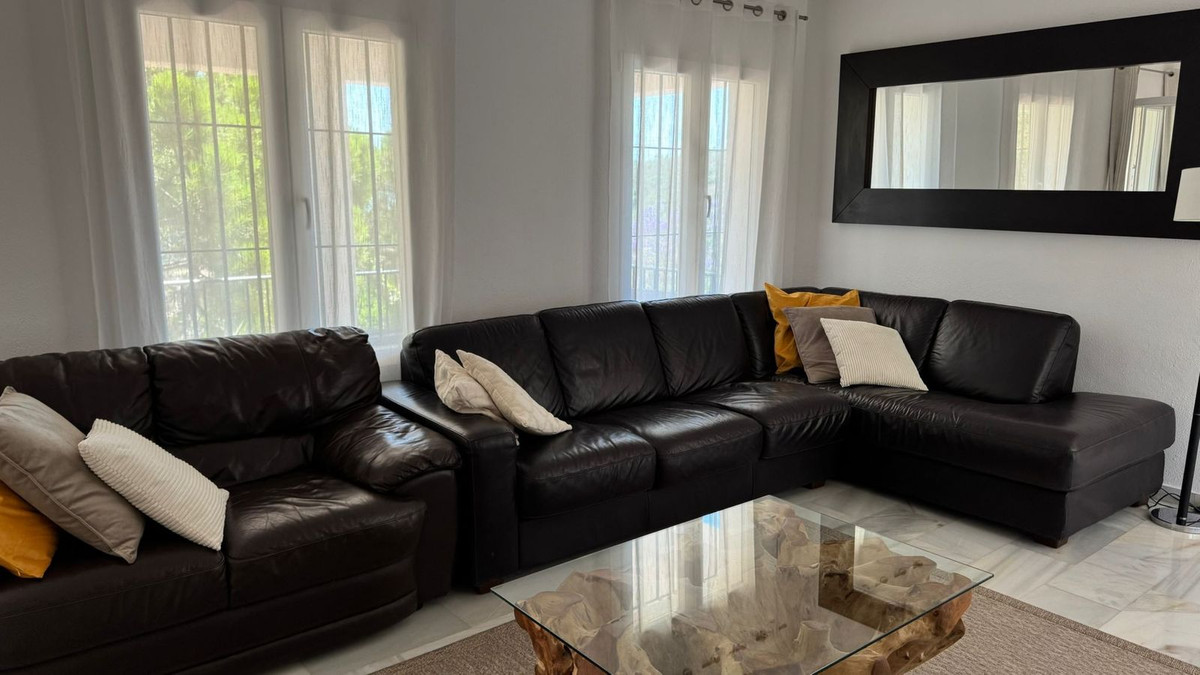 3 Bedroom Villa in Estepona - Photo 14