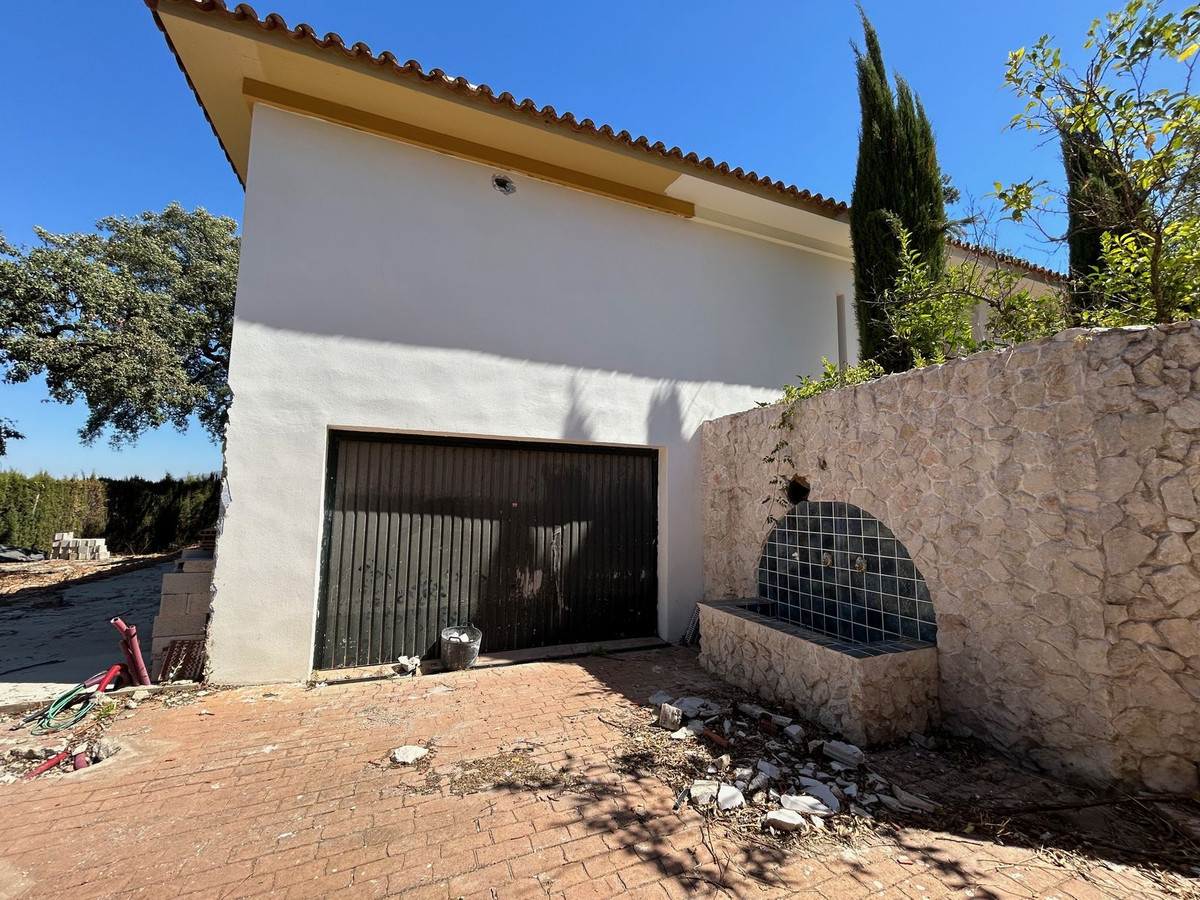 3 Bedroom Villa in Marbella - Photo 22