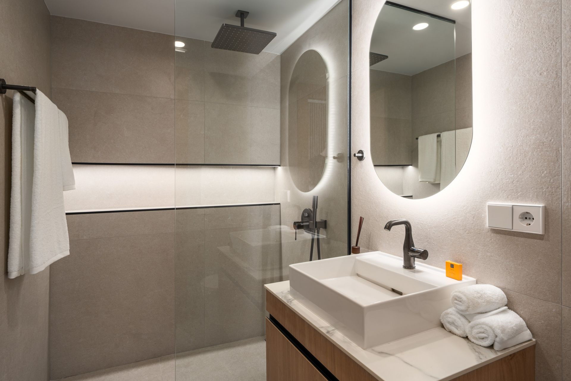 3 Bedroom Apartment in Marbella - Photo 15