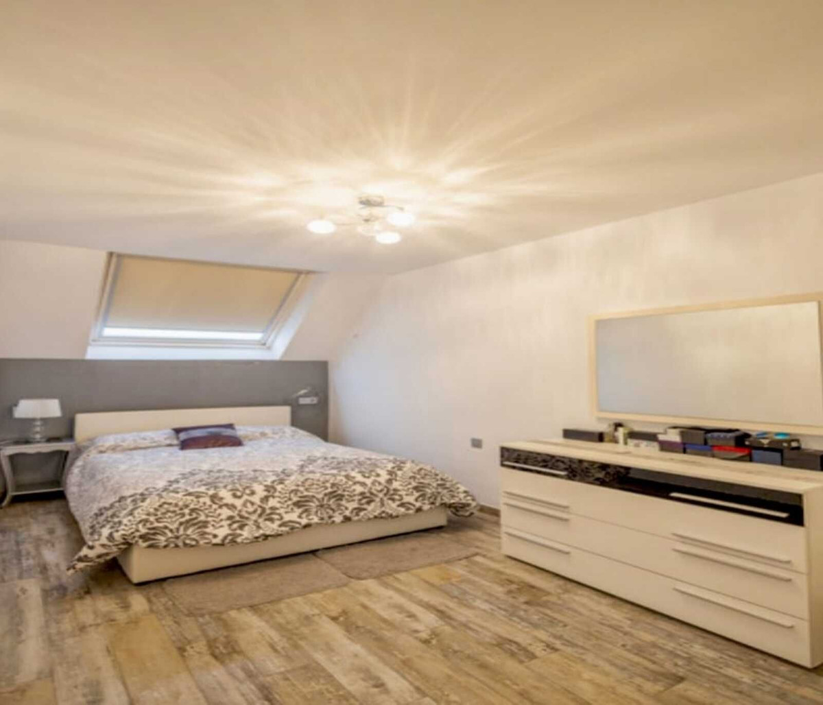 4 Bedroom Townhouse in Estepona - Photo 4