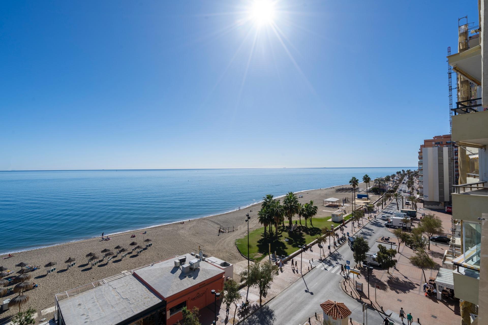 3 Bedroom Apartment in Fuengirola - Photo 25