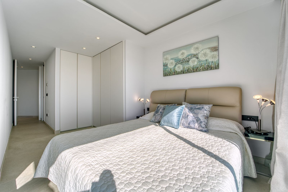 3 Bedroom Townhouse in Estepona - Photo 9