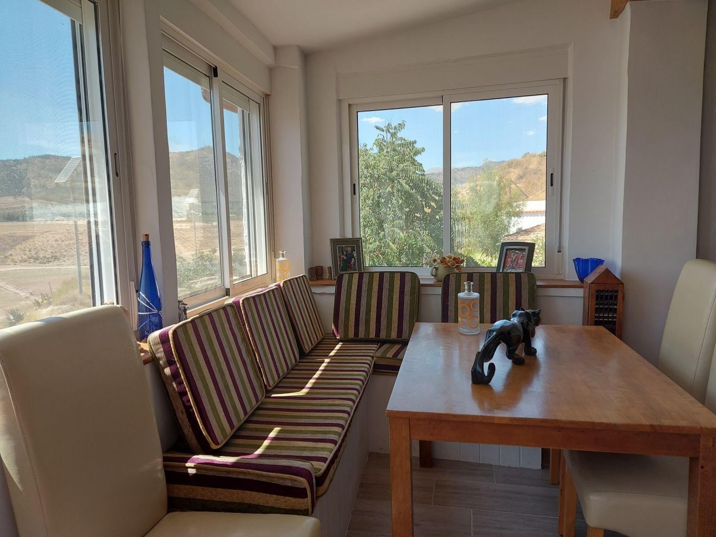 Chalet de 4 dormitorios en Granada – Foto 4
