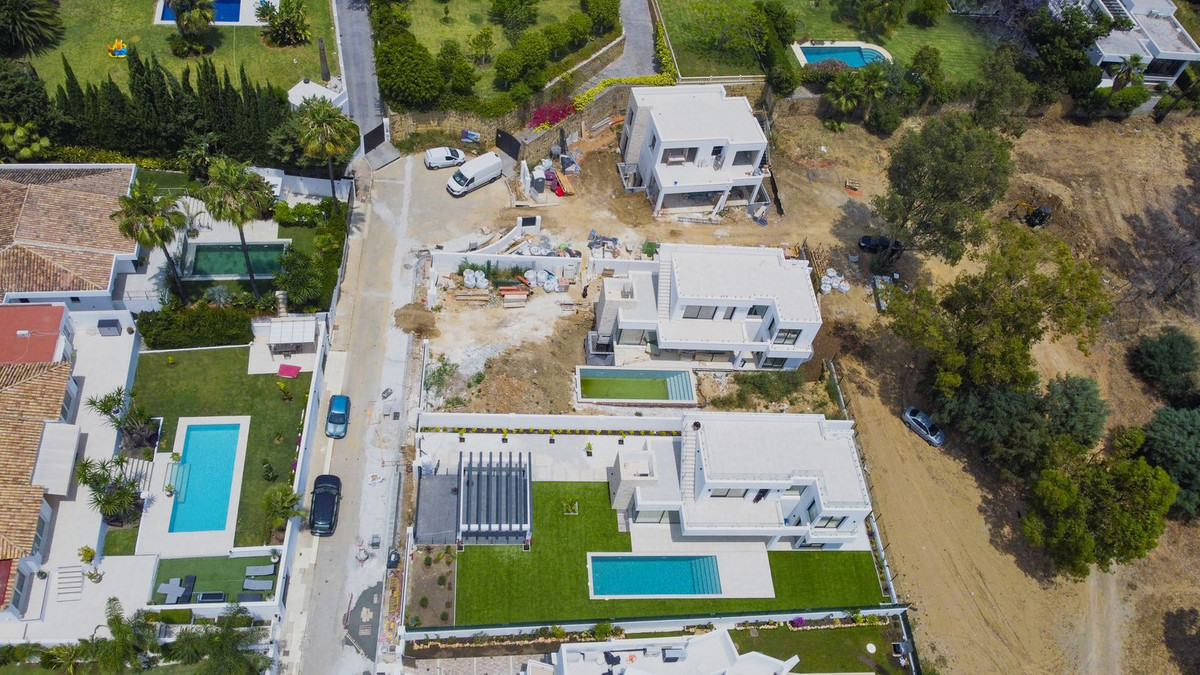 6 Bedroom Villa in Marbella - Photo 28