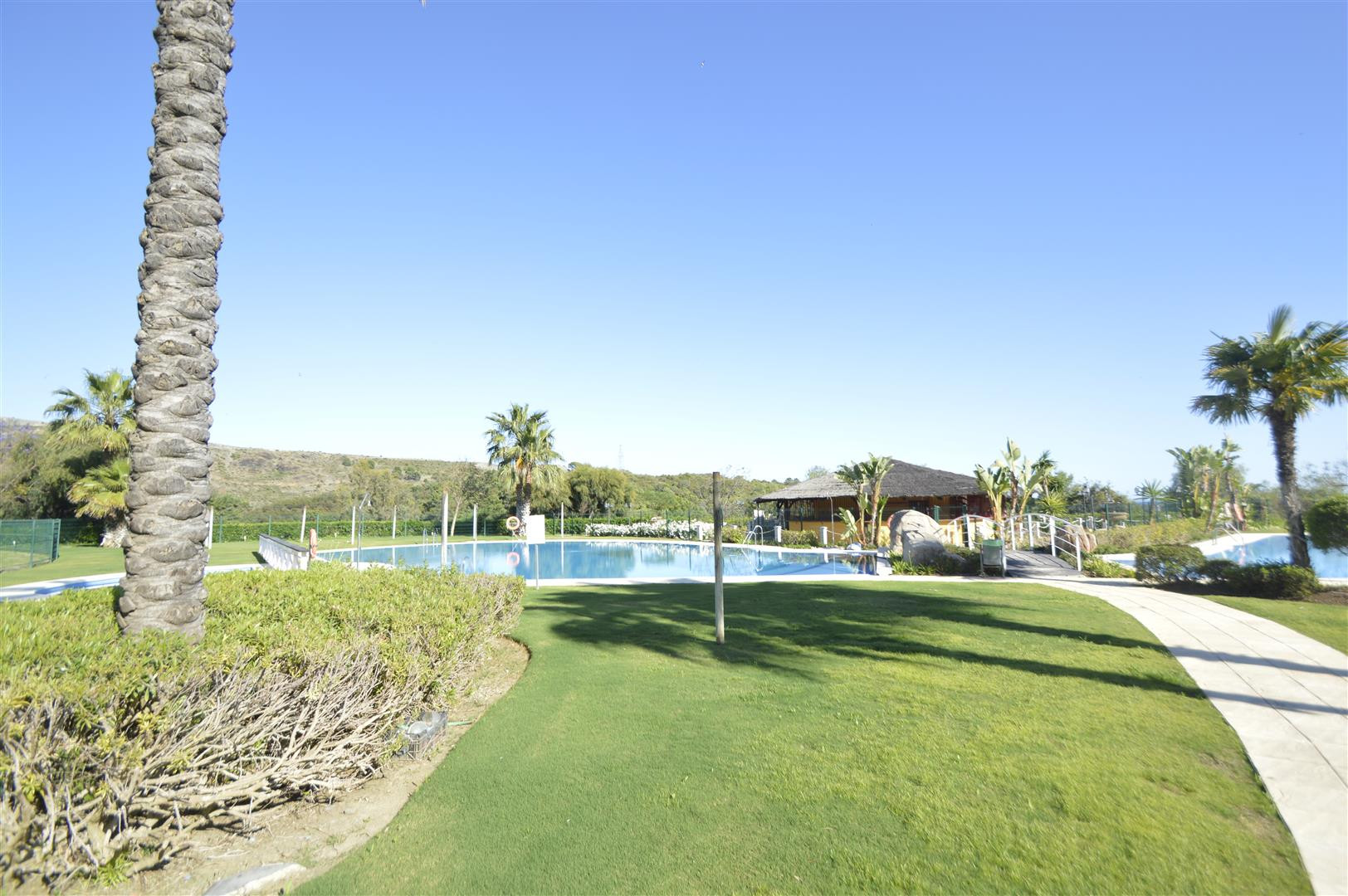 1 Bedroom Apartment in Estepona - Photo 31