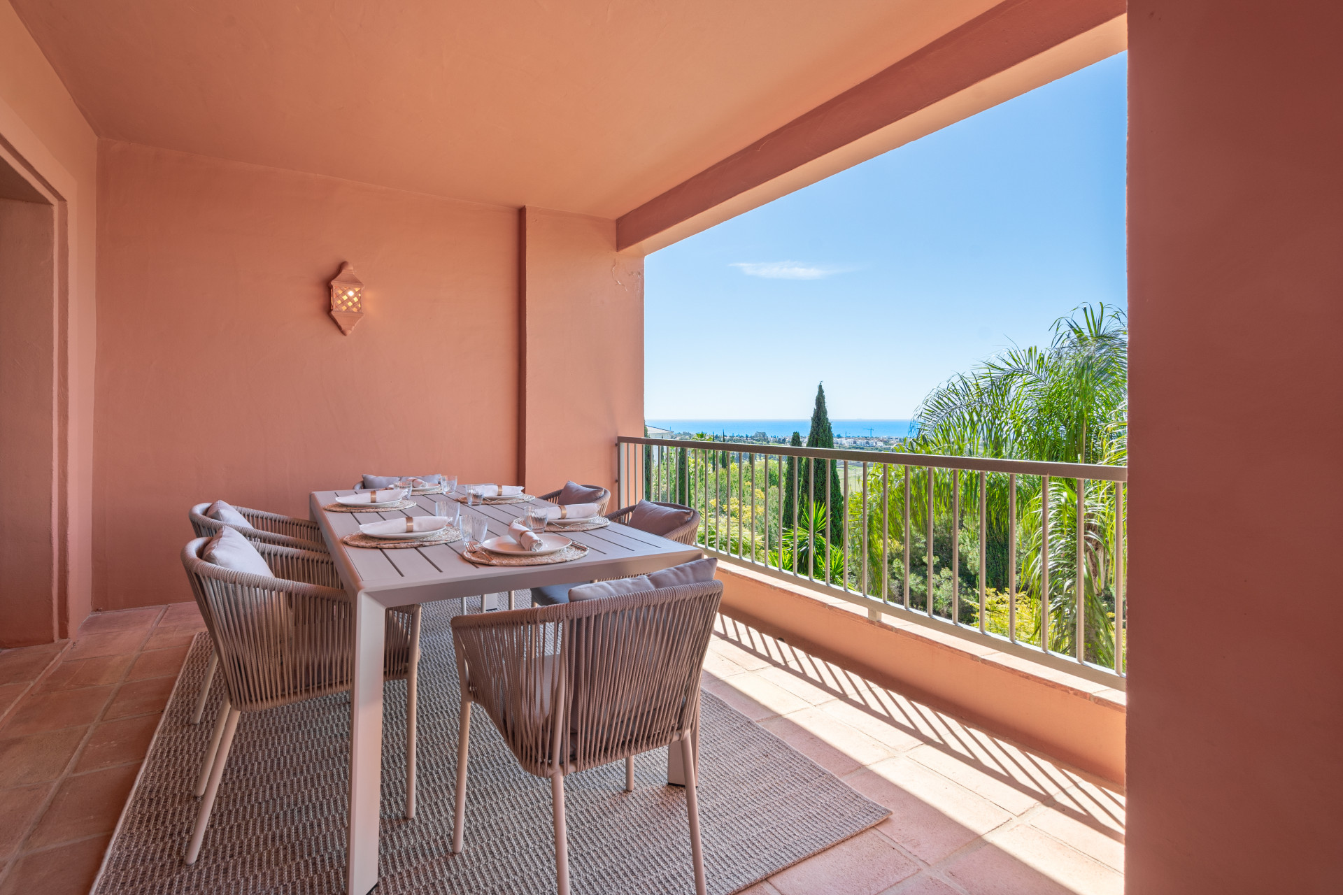 2 Bedroom Apartment in Benahavís - Фото 9