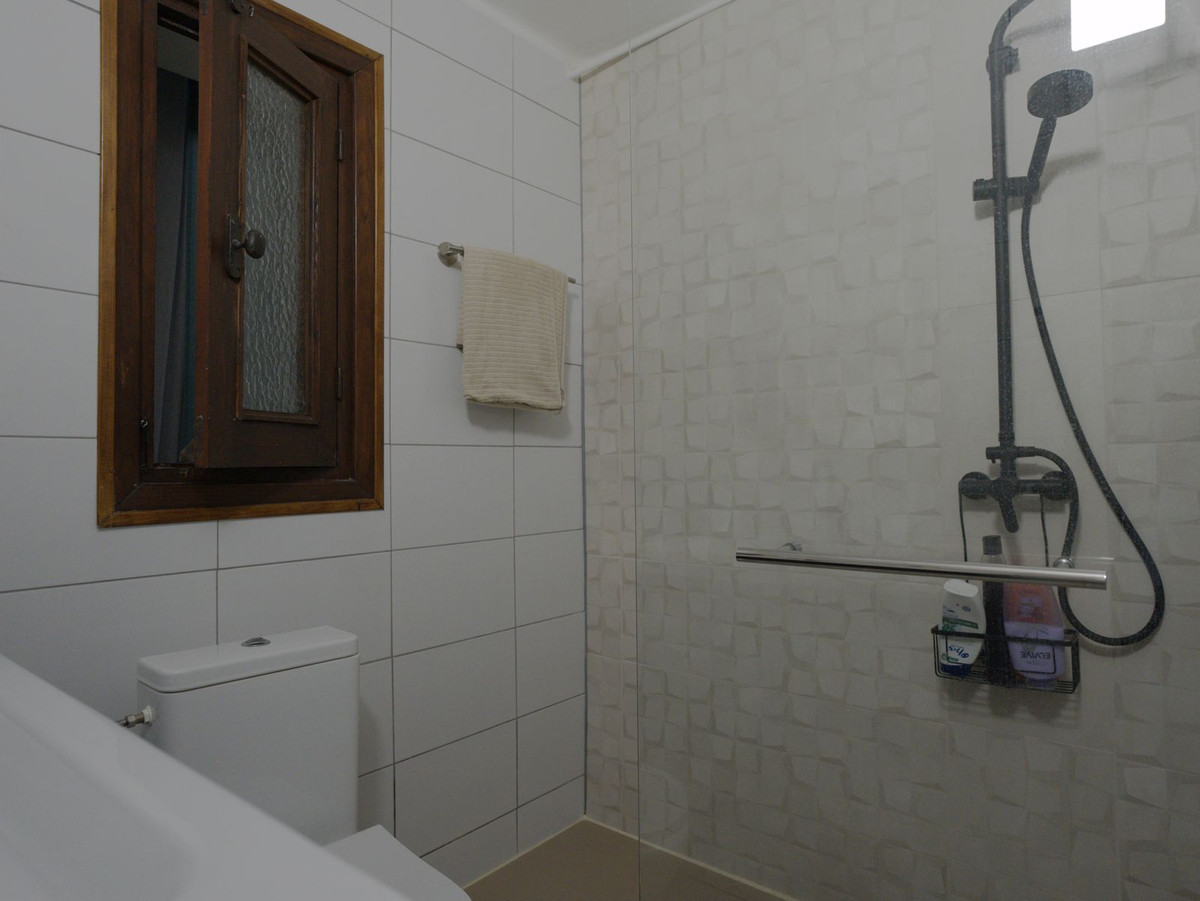 5 Bedroom Villa in Fuengirola - Photo 52