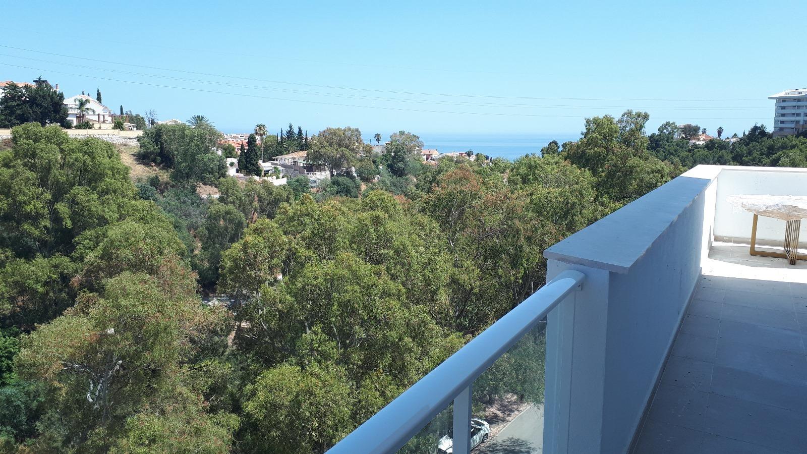 3 Bedroom Apartment in Fuengirola - Photo 9
