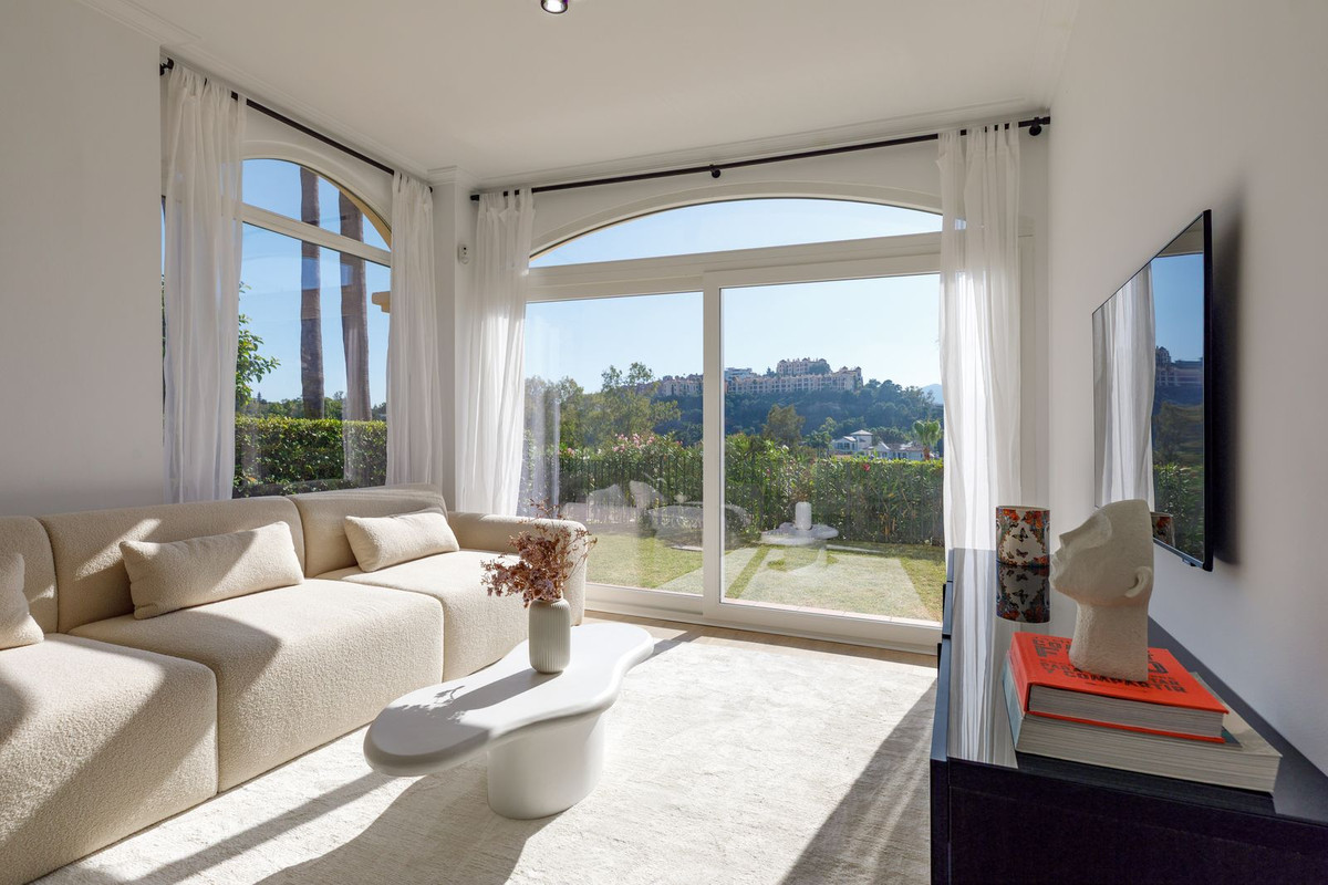 3 Bedroom Apartment in Benahavís