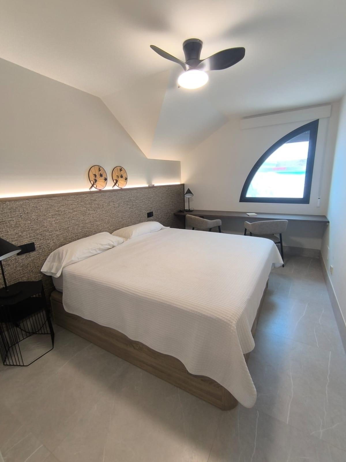 4 Bedroom Penthouse in Fuengirola - Photo 31