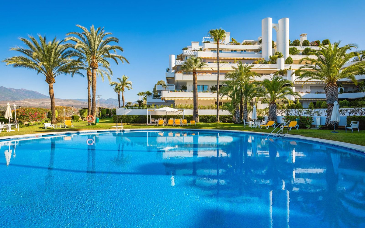 3 Bedroom Apartment in Marbella - Photo 24