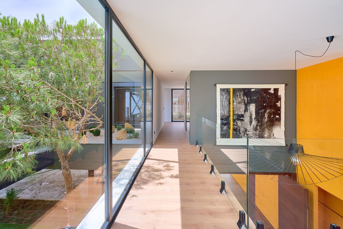 5 Bedroom Villa in Sotogrande - Photo 18