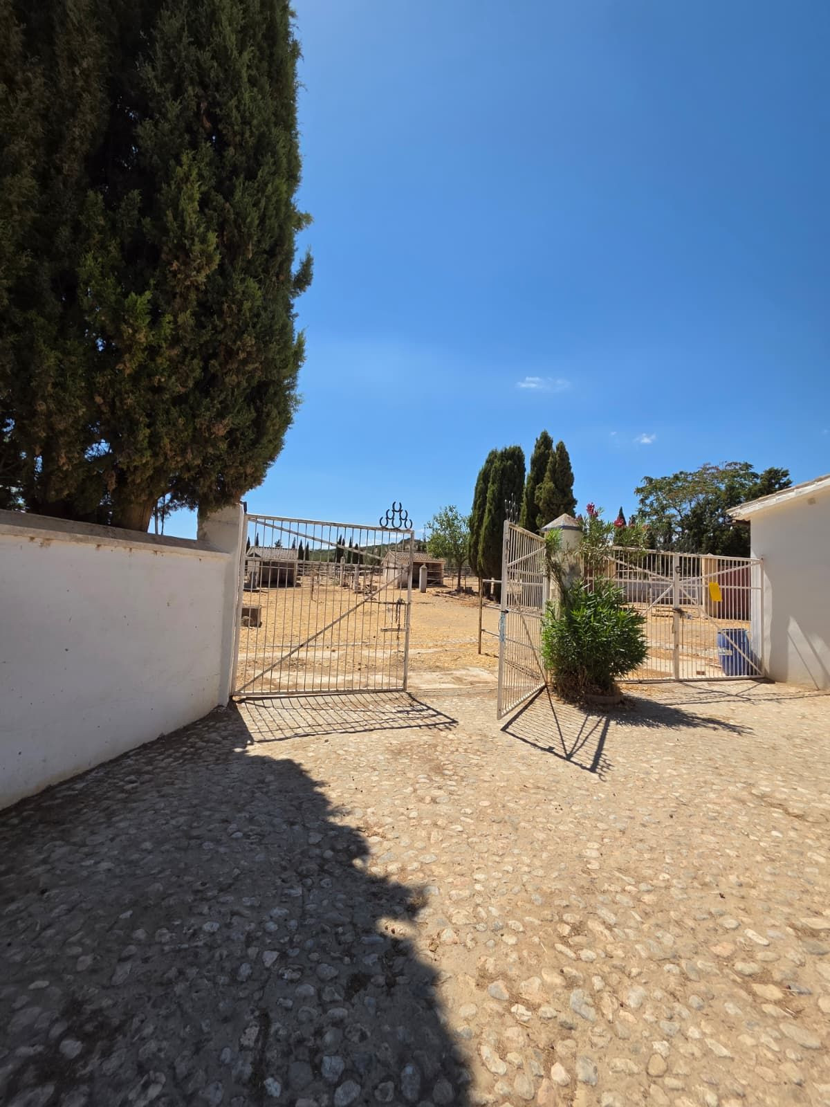 8 Bedroom Country house in Antequera - Photo 39