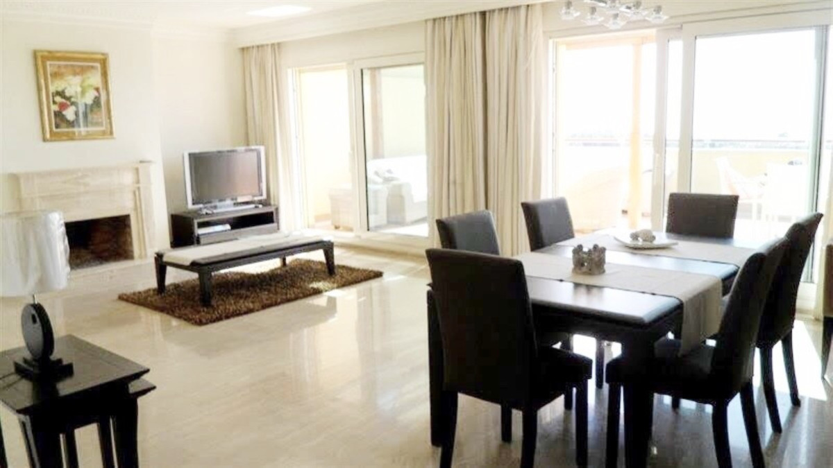 Apartamento com 3 quartos com piscina em Málaga, Espanha – Foto 17