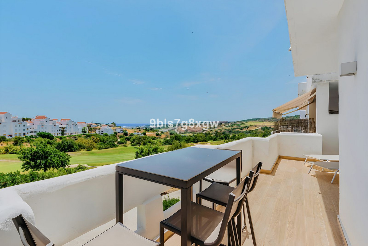 2 Bedroom Apartment in Estepona