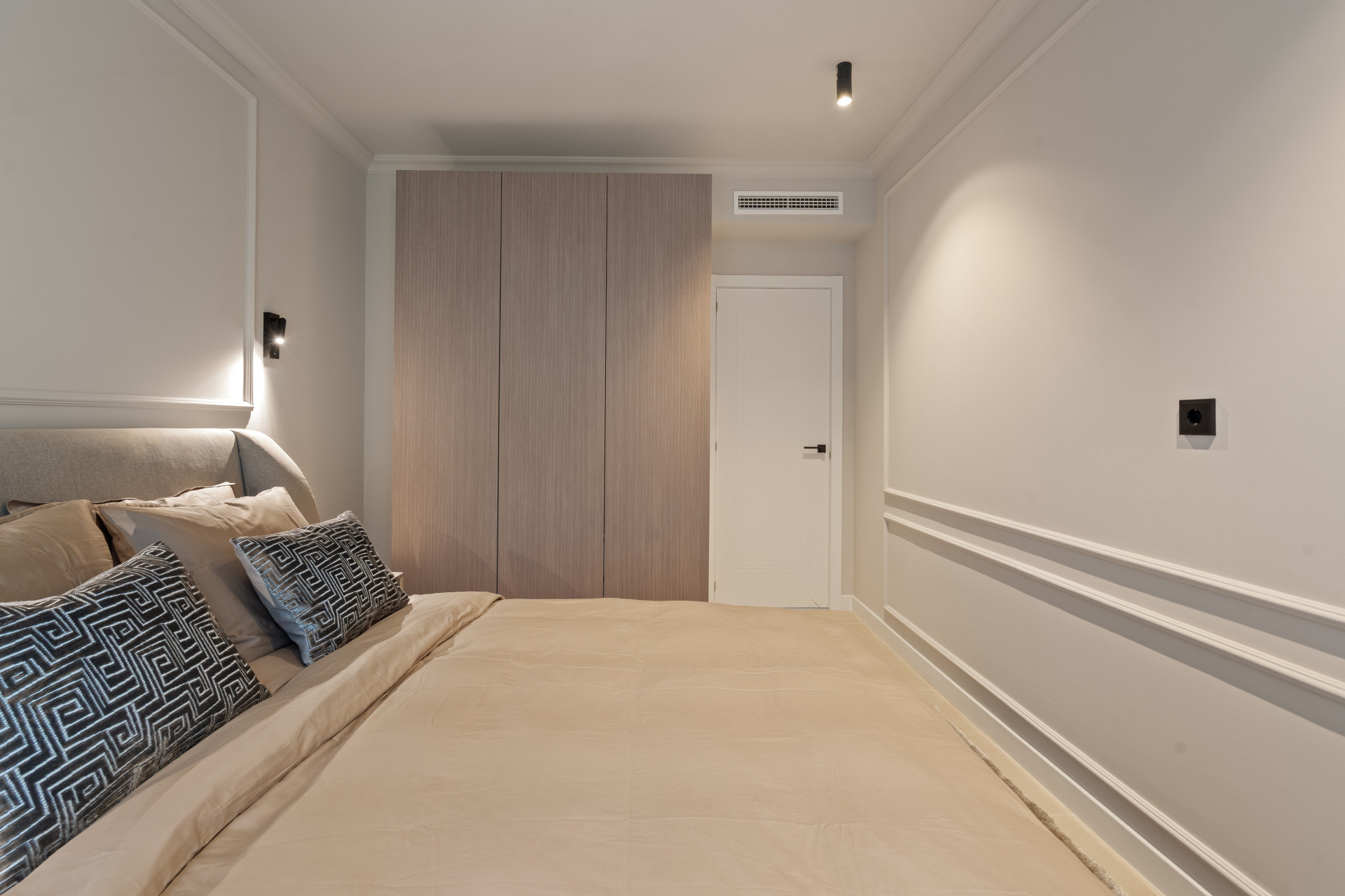 3 Bedroom Apartment in Benahavís - Photo 7