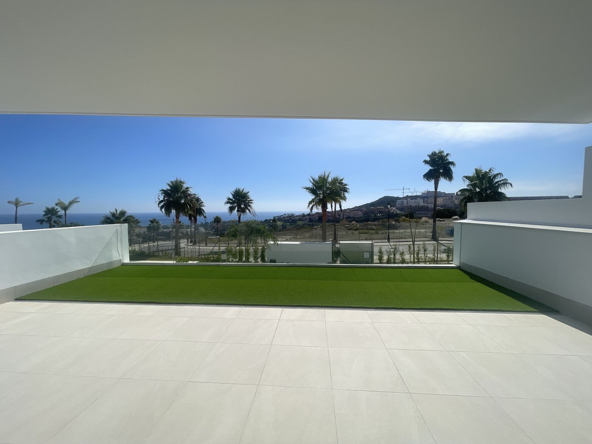 2 Bedroom Apartment in Manilva - Foto 2