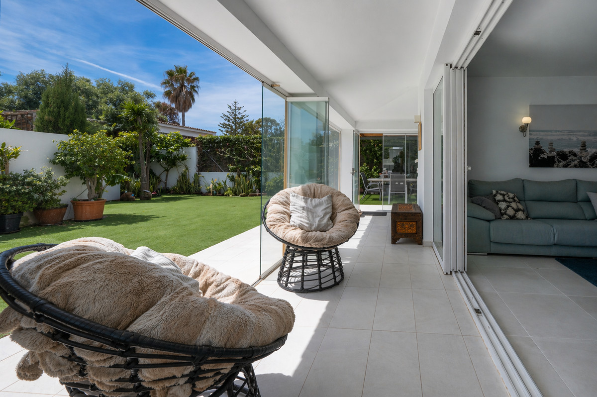 3 Bedroom Villa in Estepona - Фото 24