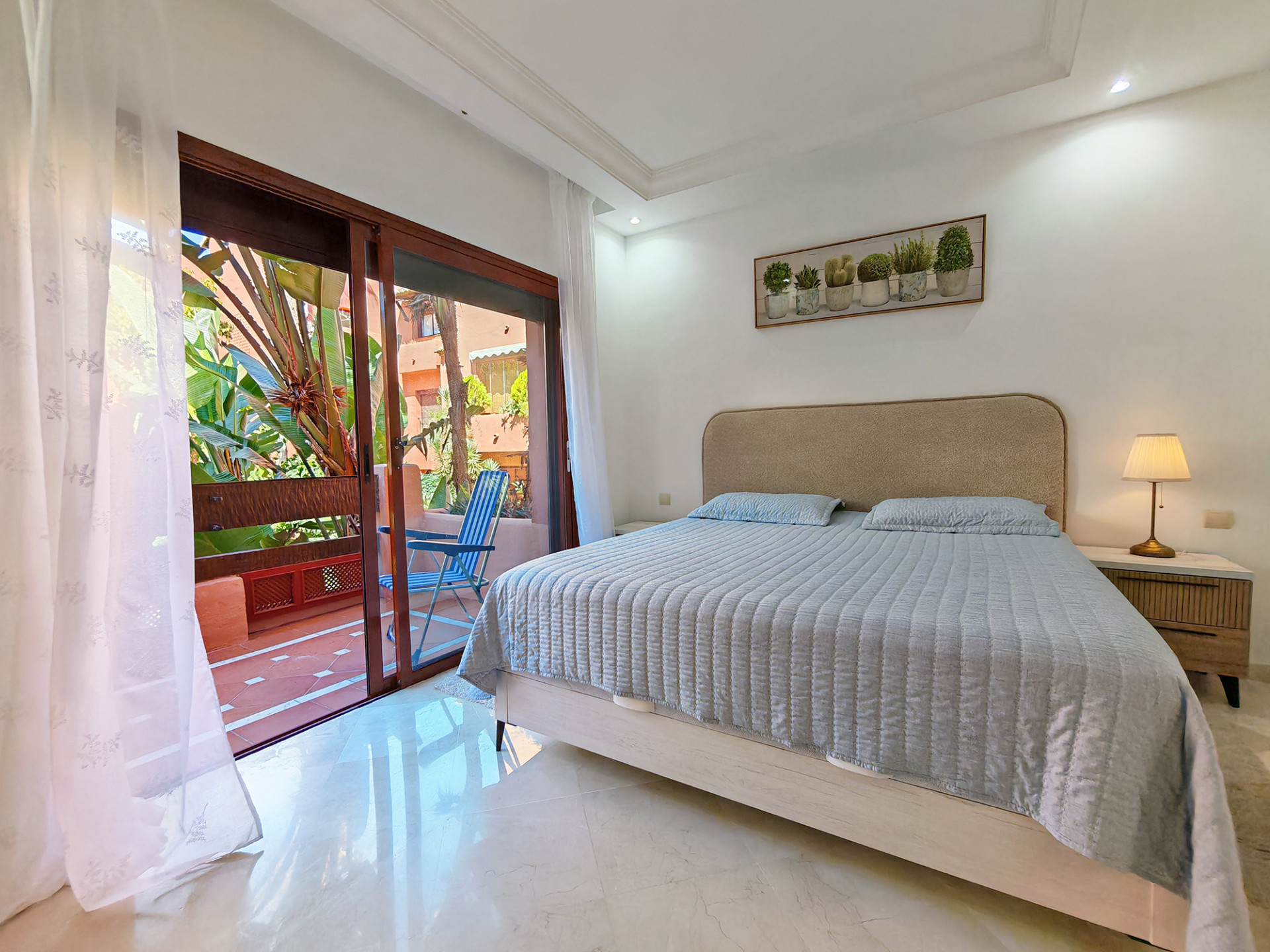 3 Bedroom Apartment in Marbella - Photo 6