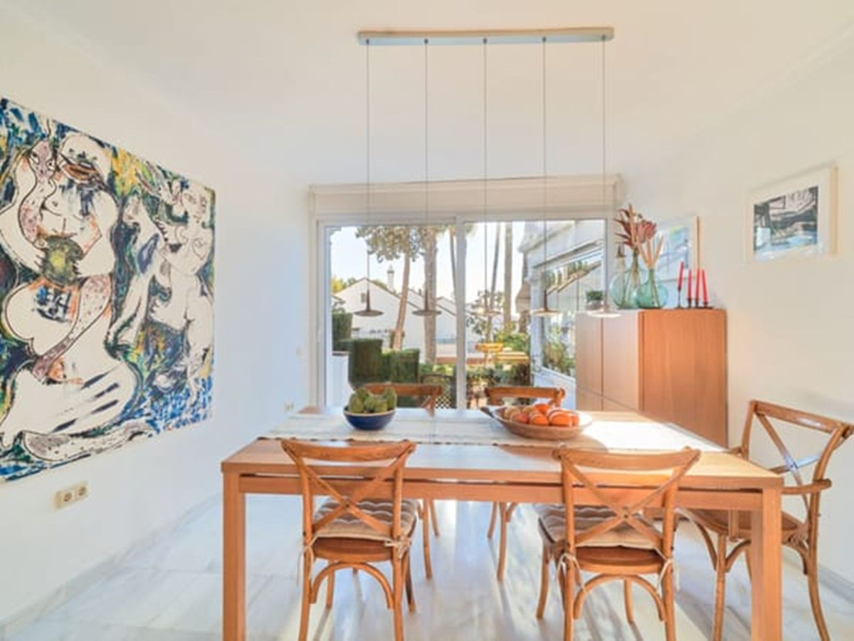 3 Bedroom Townhouse in Marbella - Photo 7