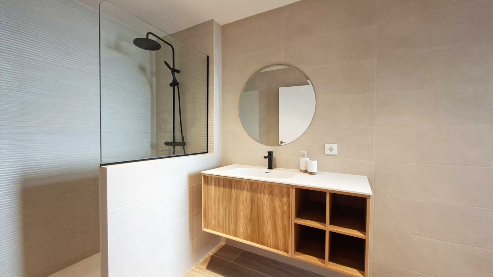 Appartamento con 3 camere a Alicante, Spagna – Foto 23