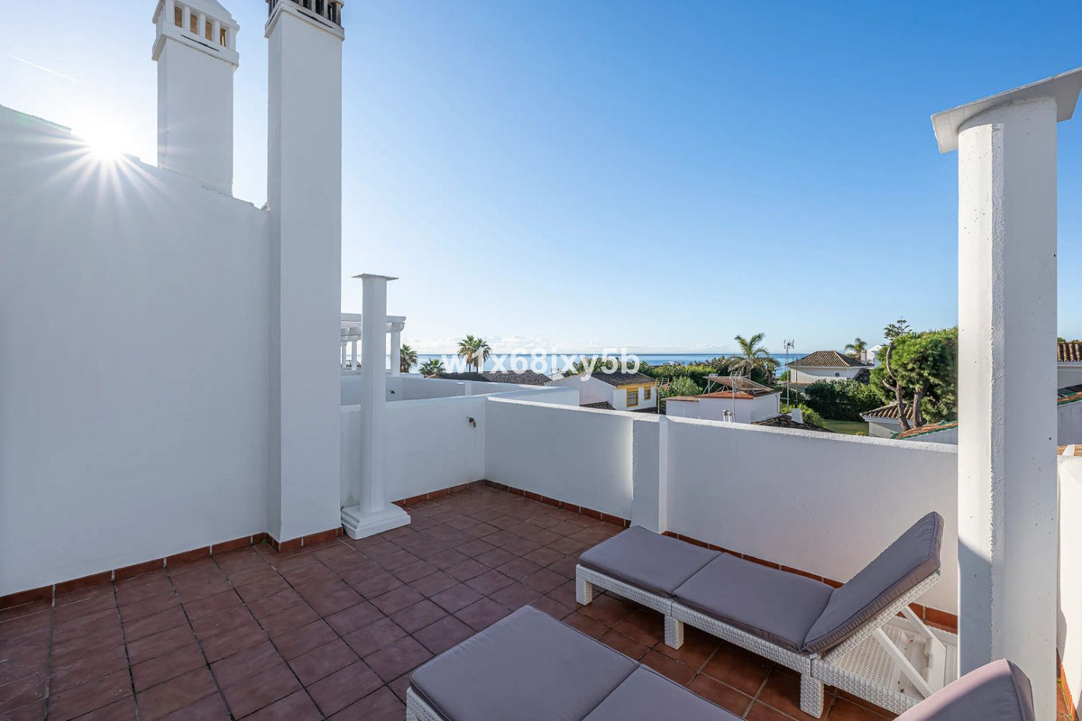 3 Bedroom Townhouse in Estepona - Фото 38